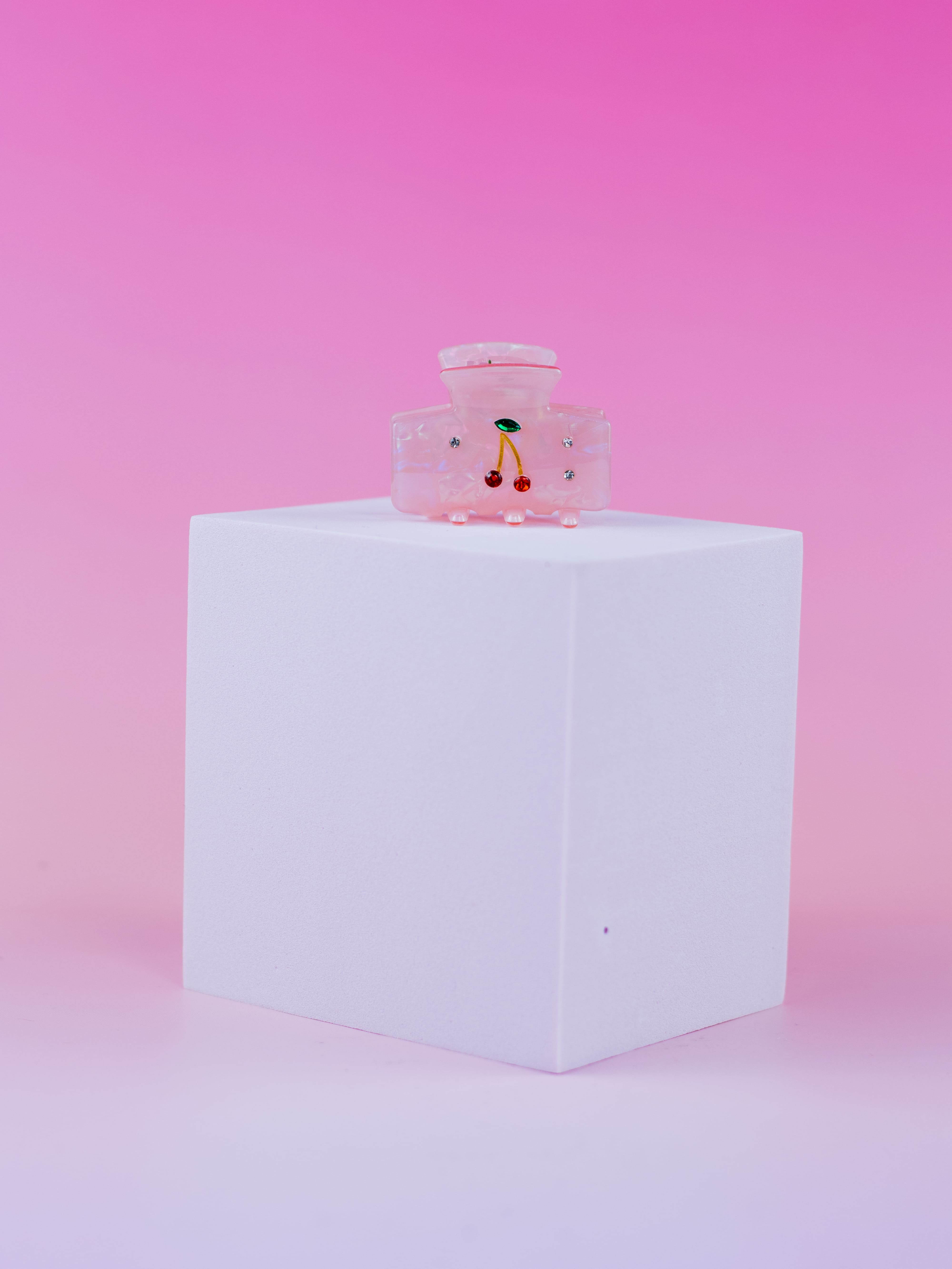 Piranha Acrílico com Cereja Variada