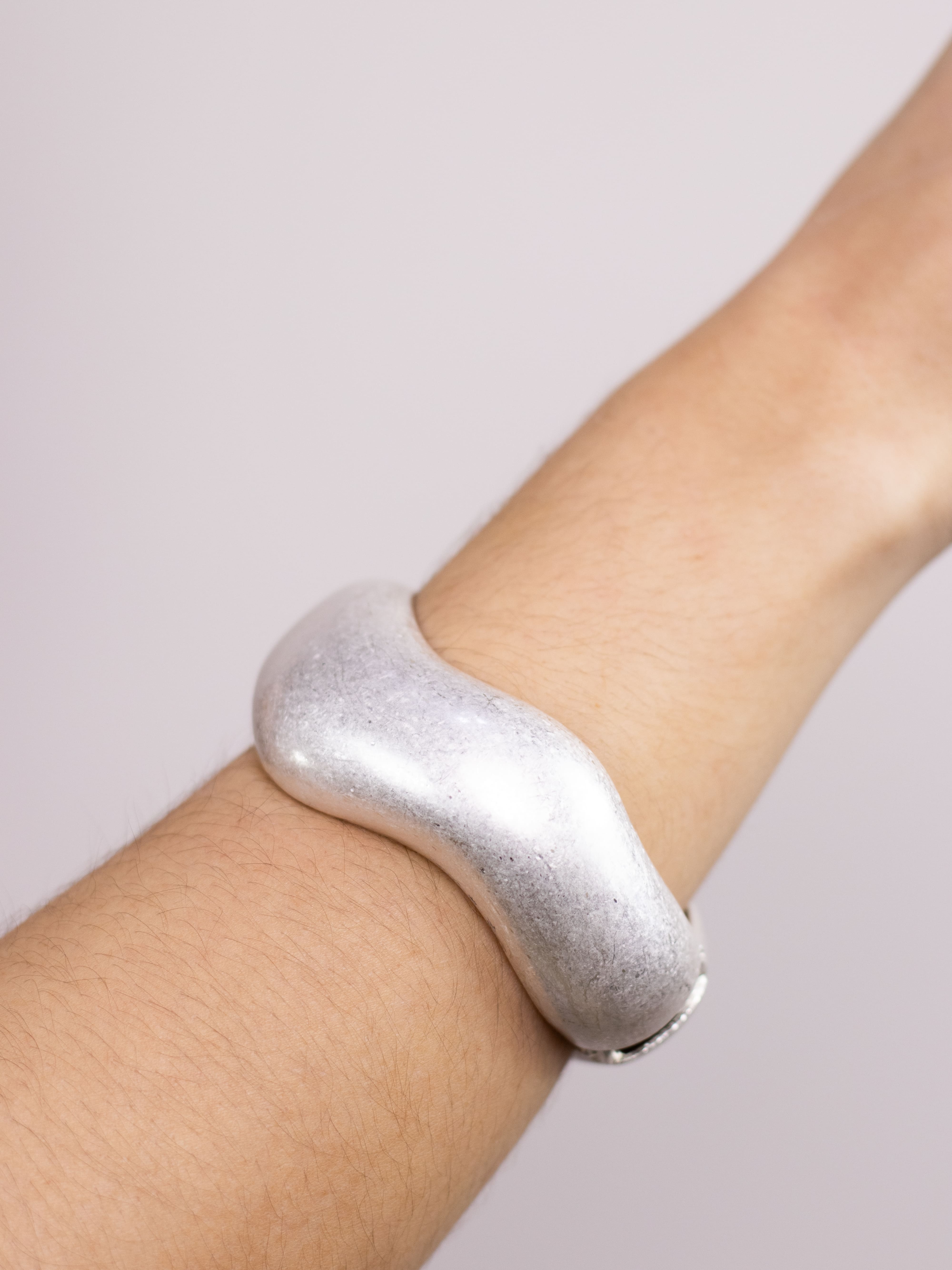 Braclete Medieval Ondulado Prata