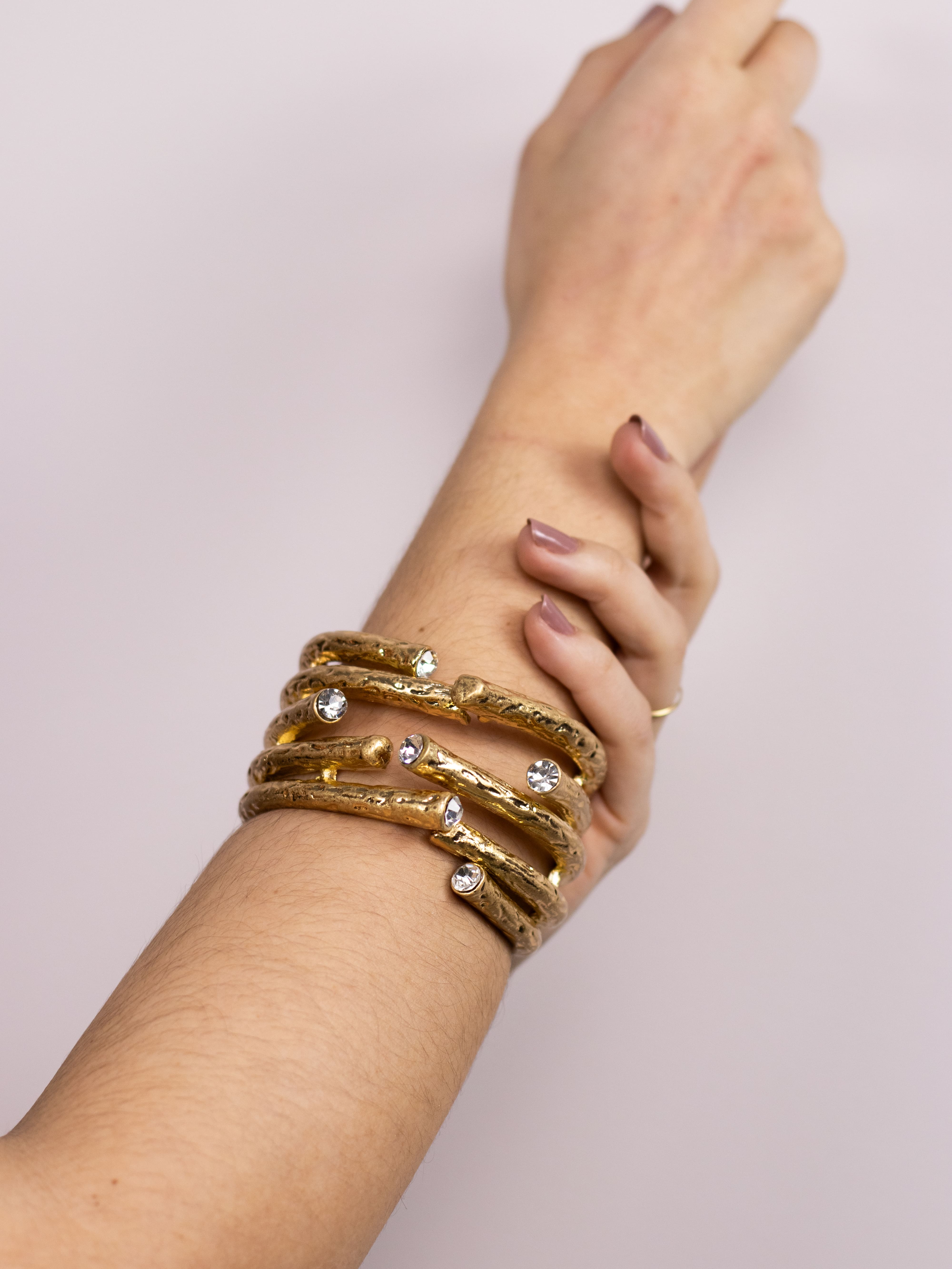 Bracelete Medieval com Cristal Dourado