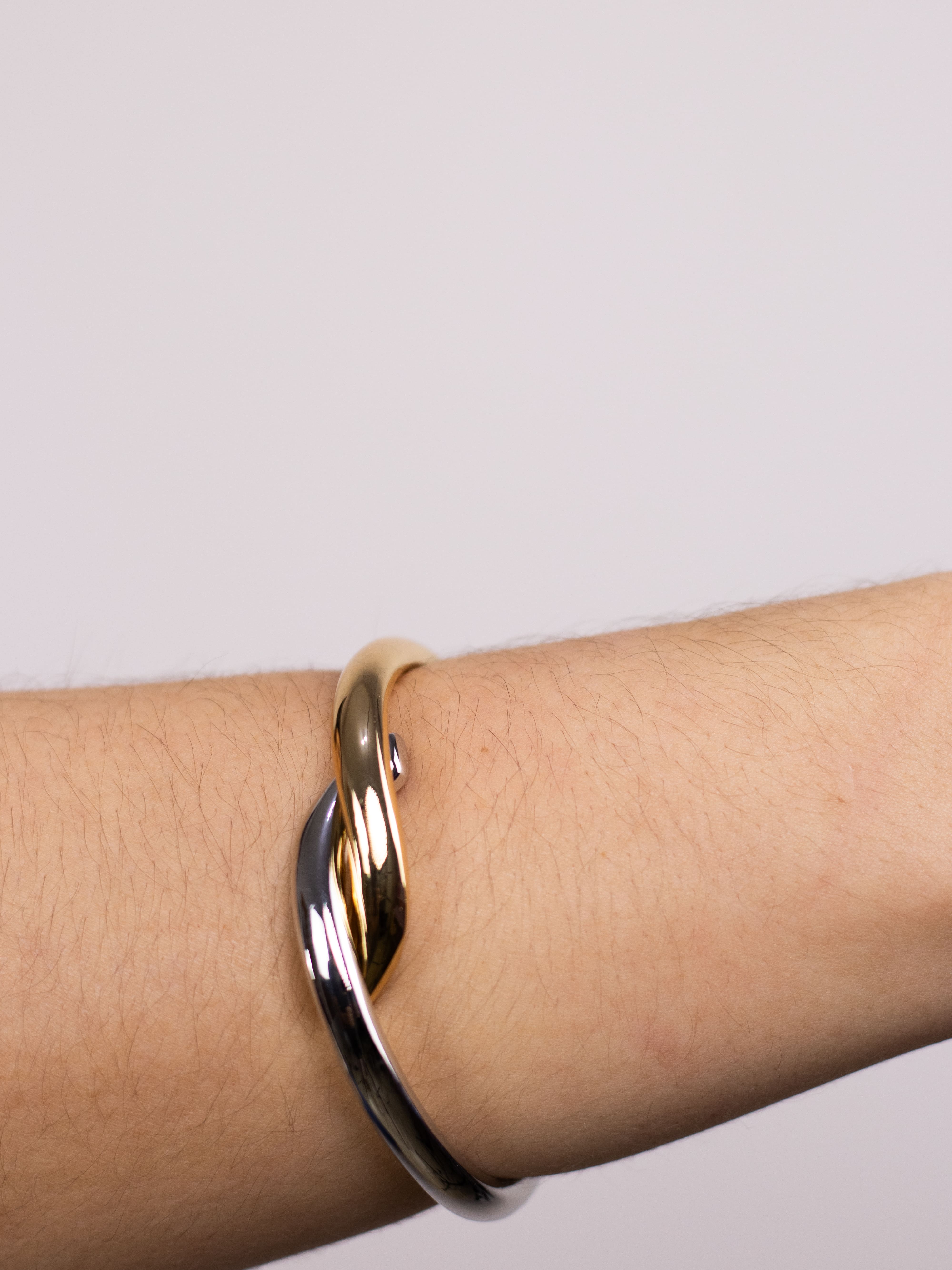 Bracelete de Metal Fino