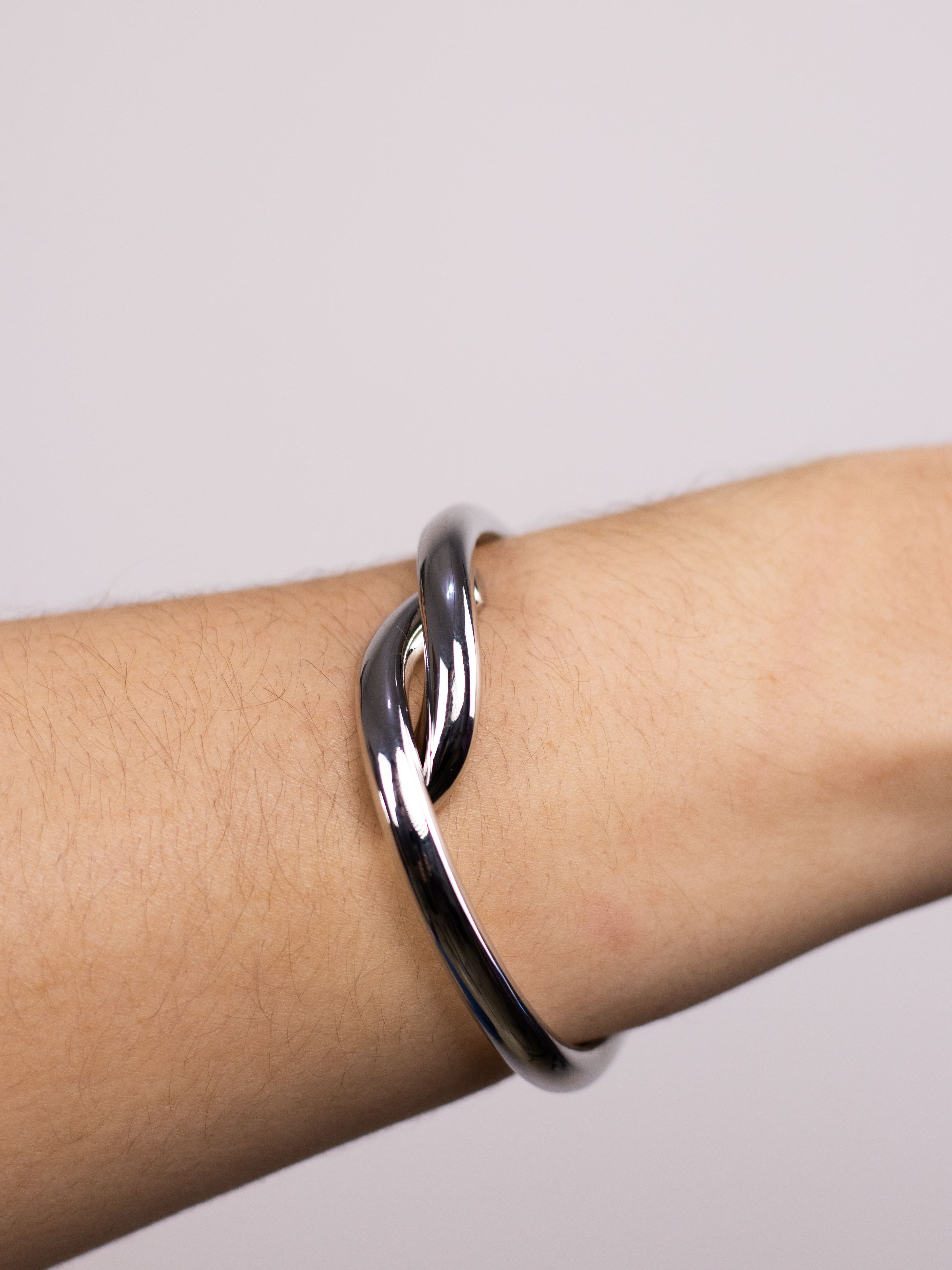 Bracelete de Metal Fino