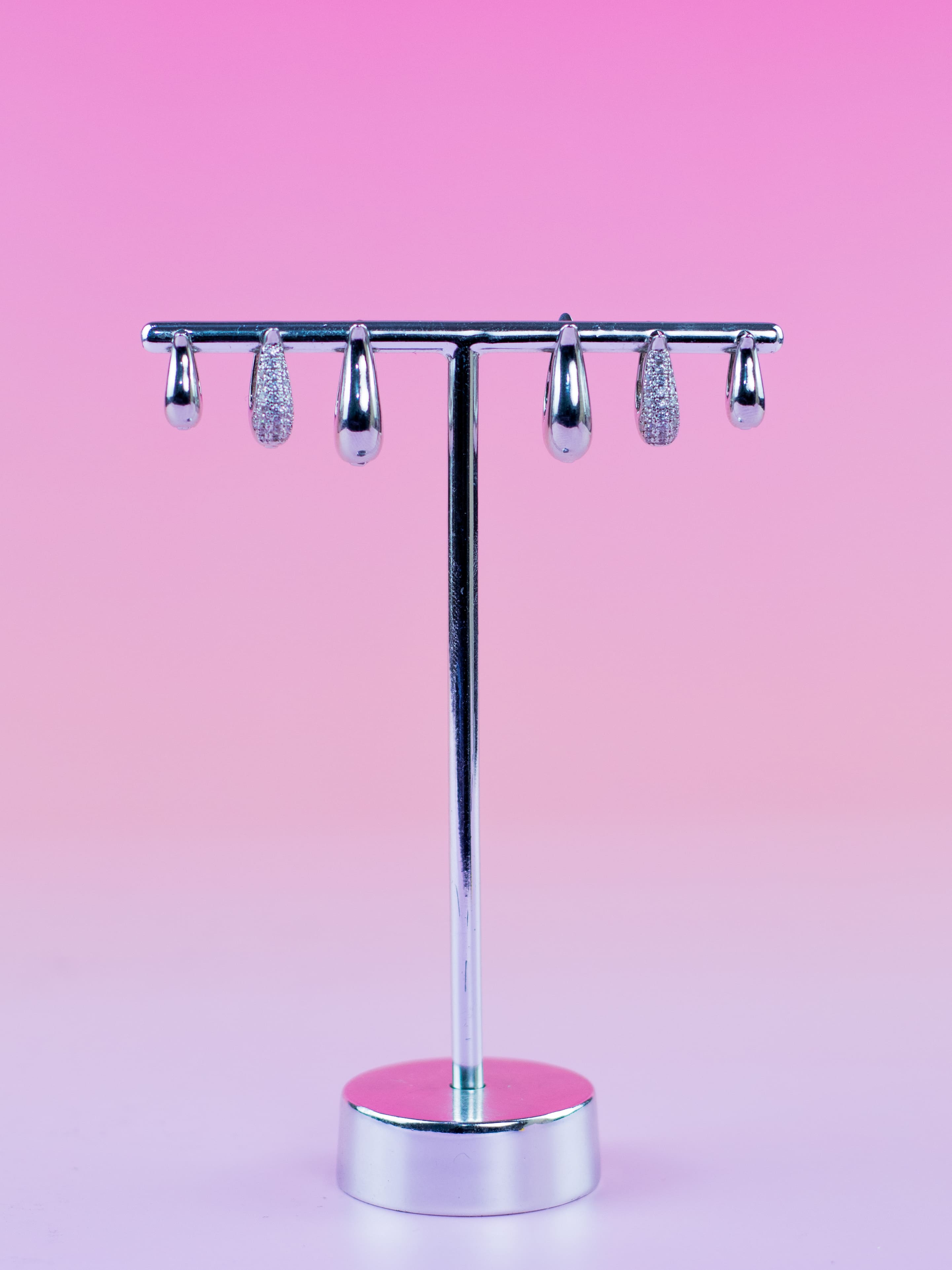 Brinco Trio de Gota Prata Com Zircônia e Metal Liso