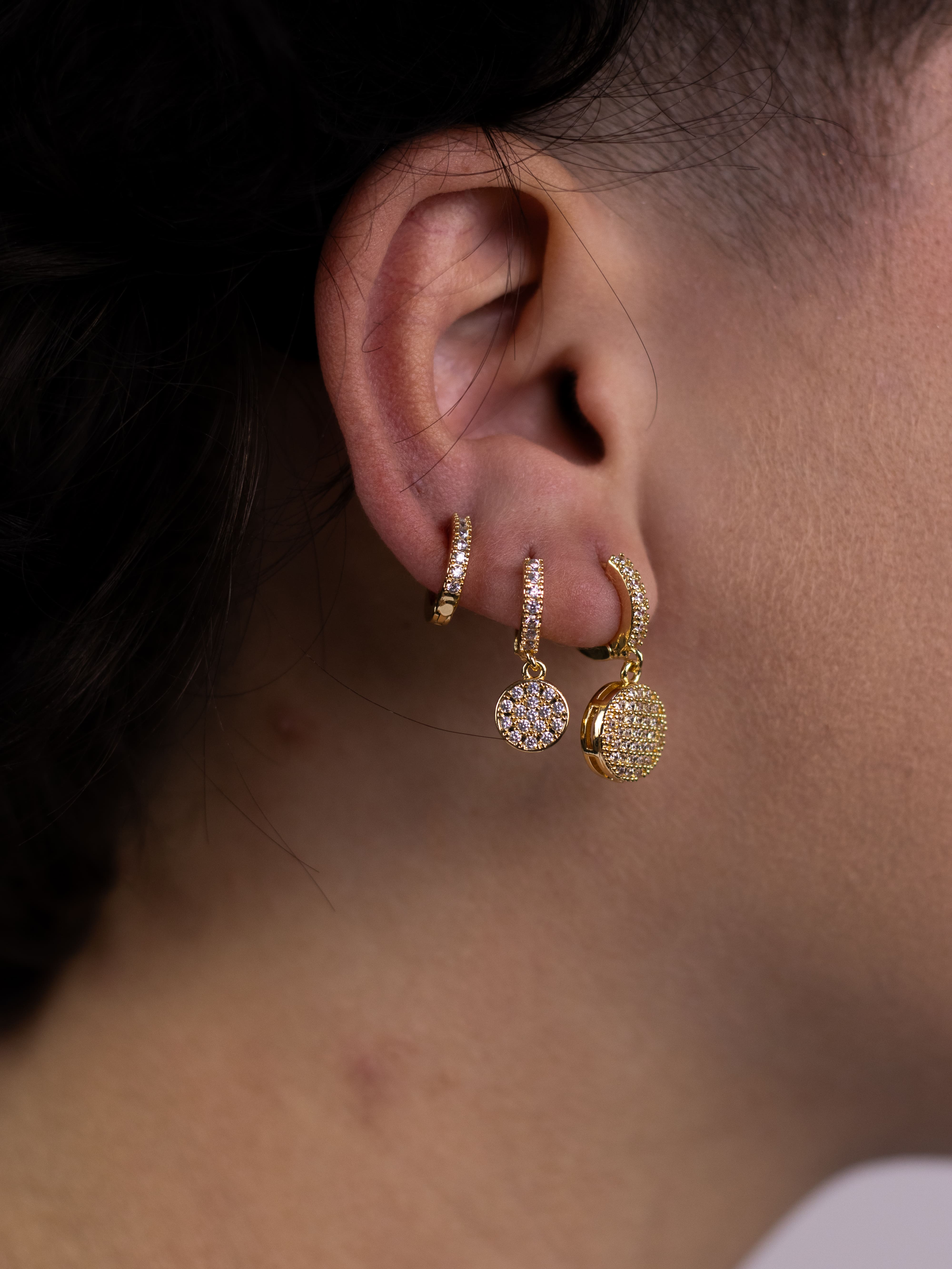 Brinco Trio de Argolinha Dourado com Pingente de Bolinha de Zircônia