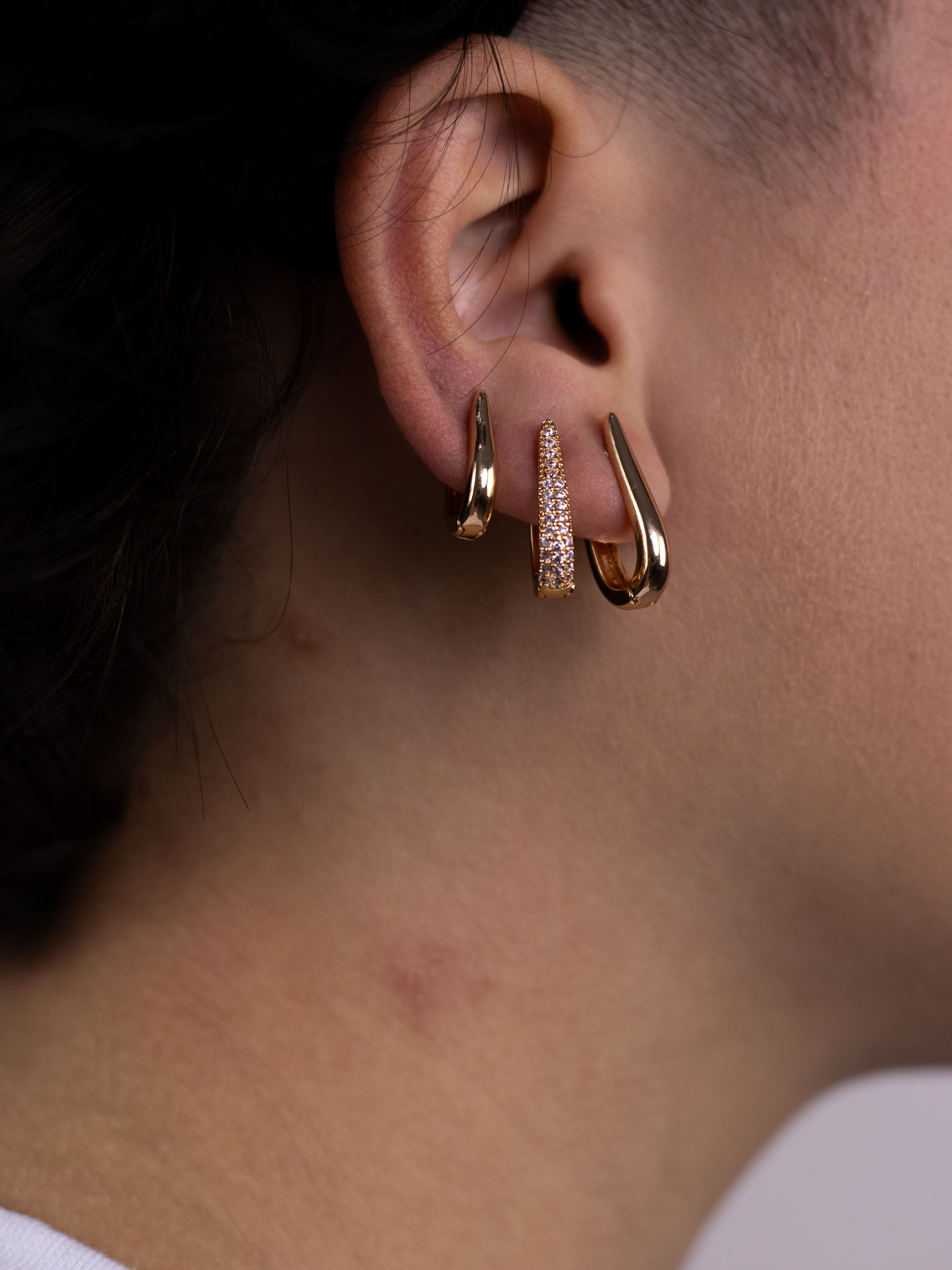 Brinco Trio de Argolinha Dourada Lisa e Zircônia