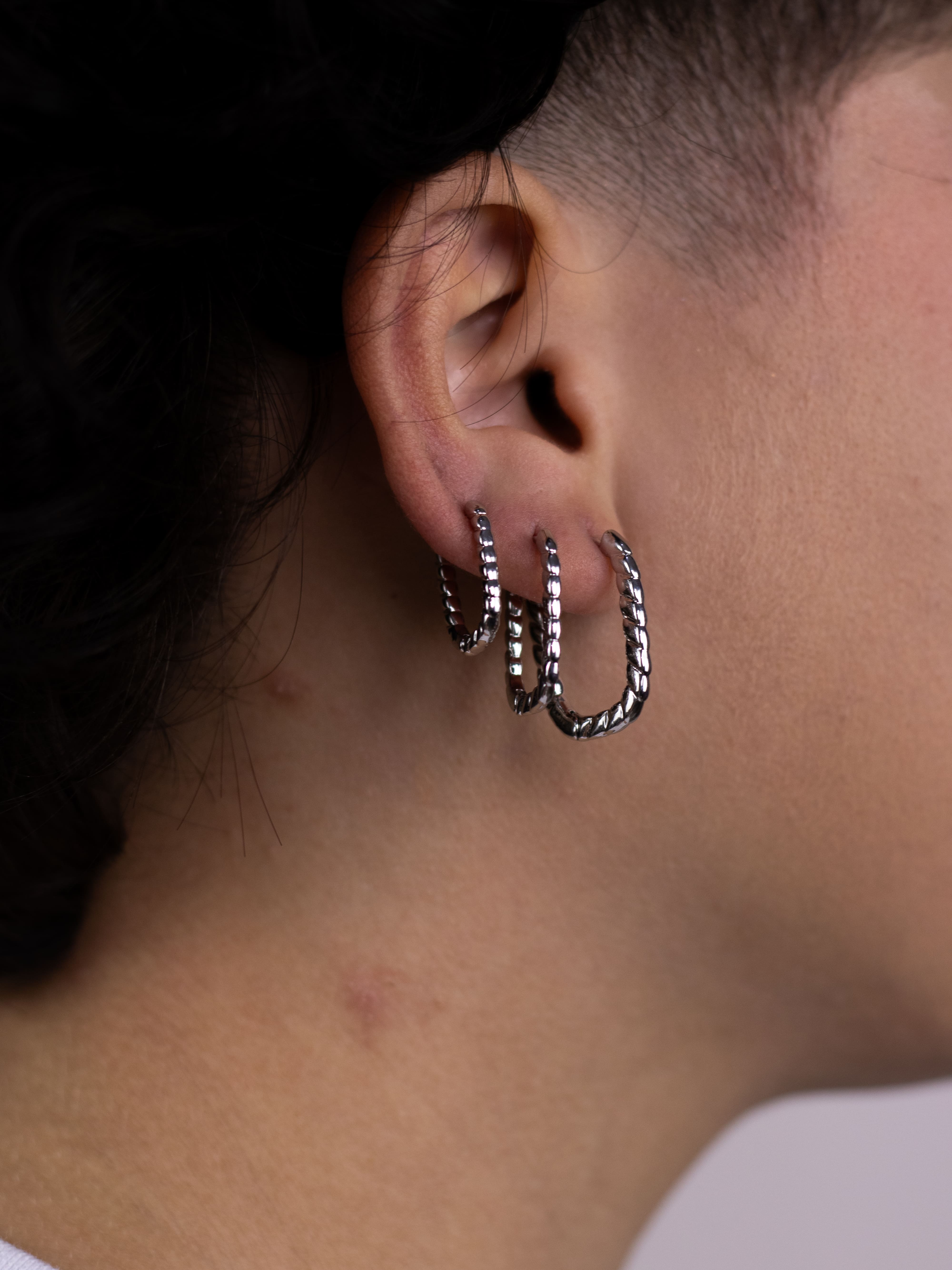 Brinco Trio de Argolinha Prata Quadrada de Metal com Friso