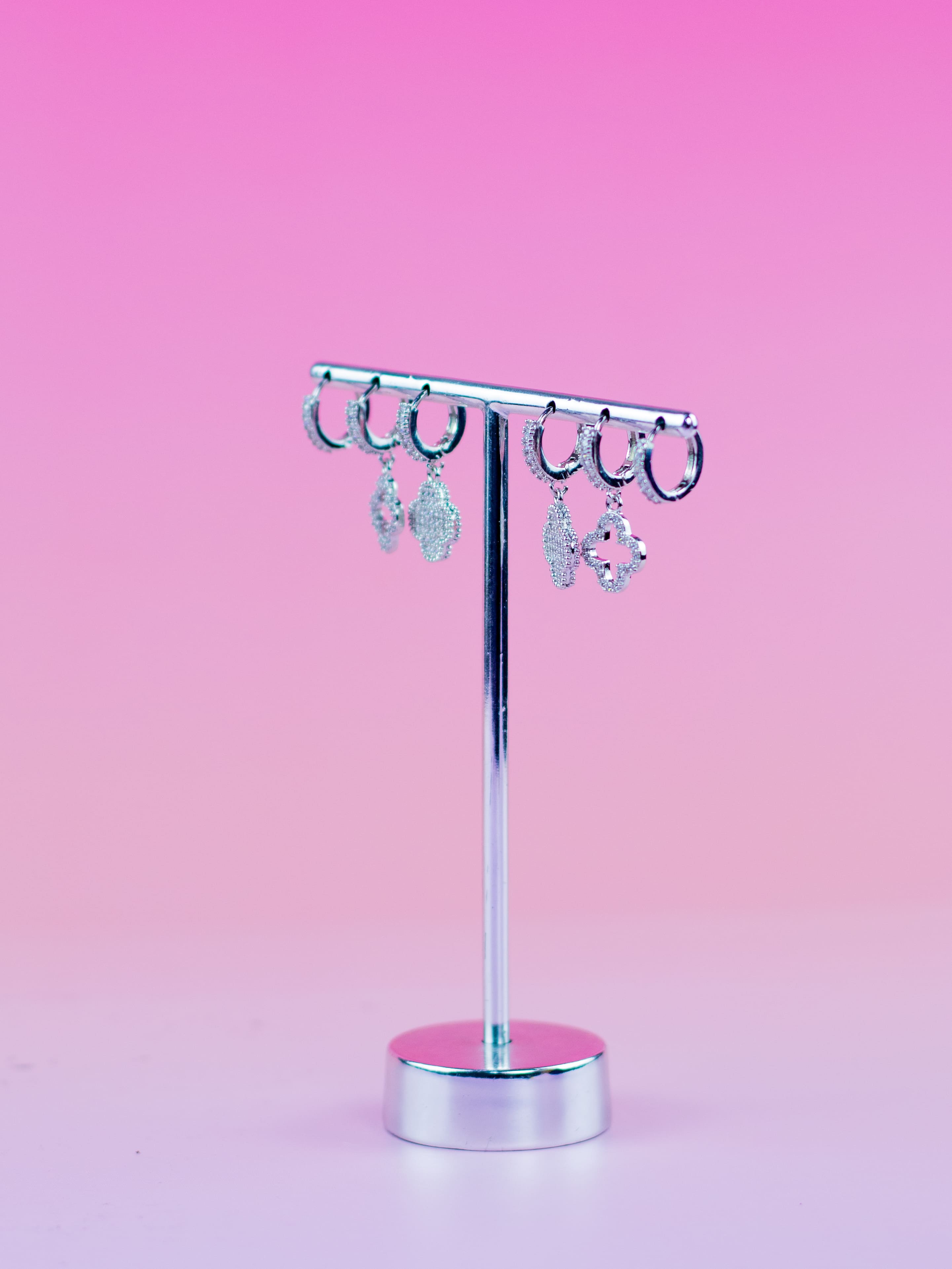 Brinco Trio Argolinha Prata com Pingente de Trevo Cravejado