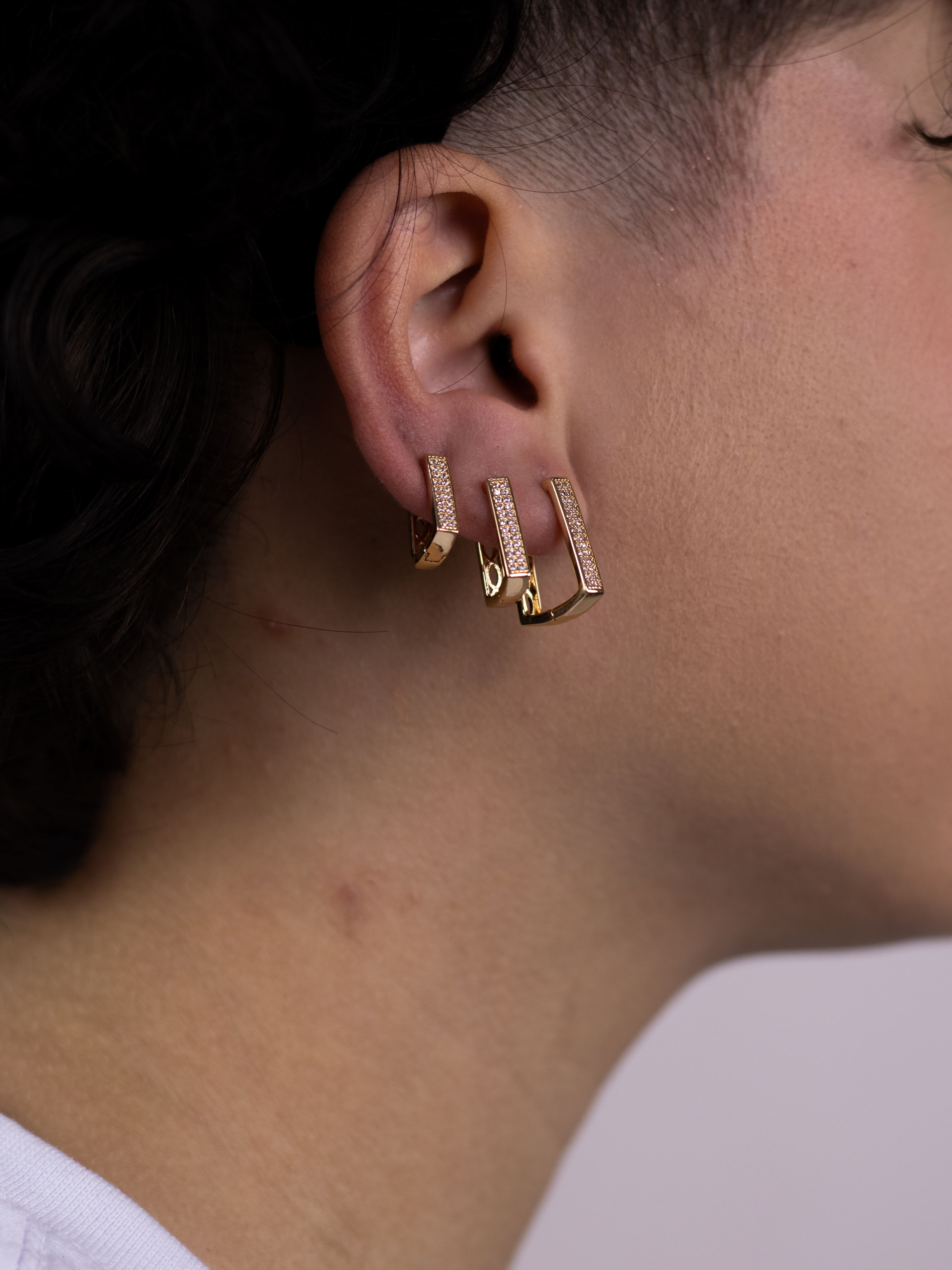 Brinco Trio de Argolinha Dourado com Zircônia Quadrada