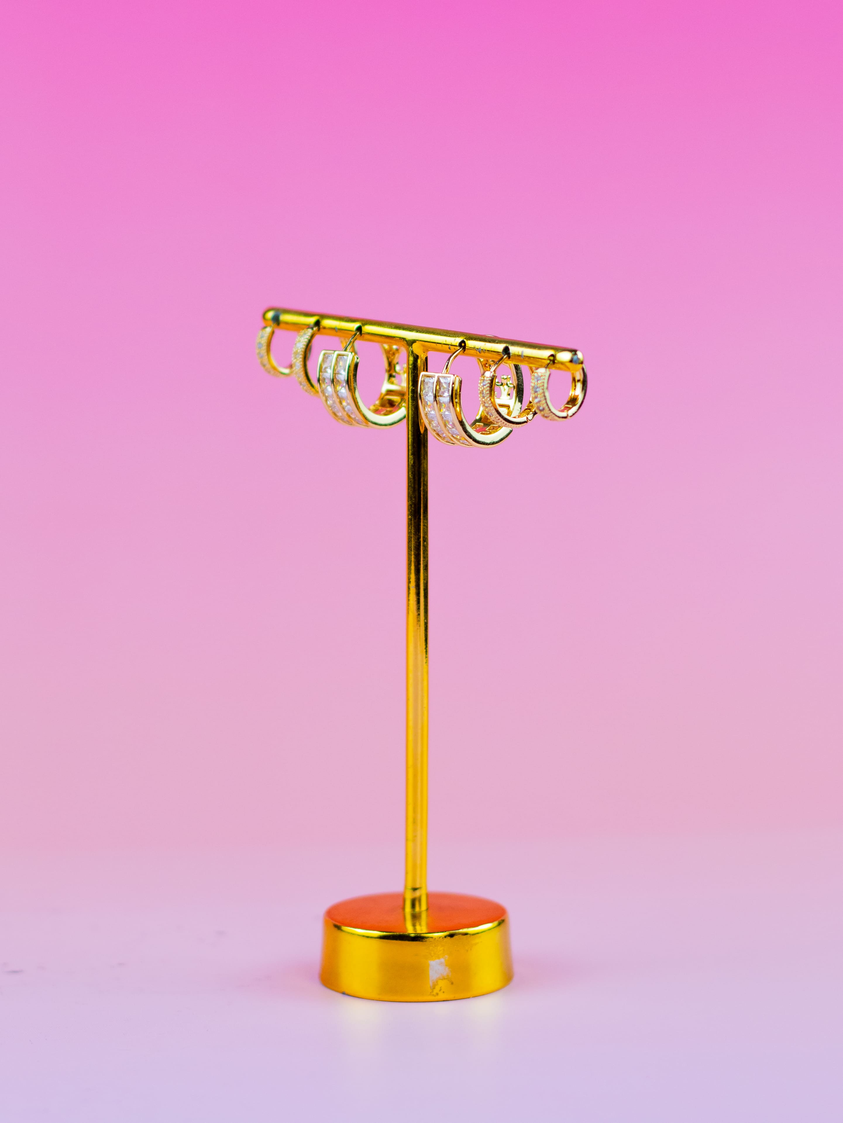 Brinco Trio de Argolinha Dourado com Zircônia Dupla