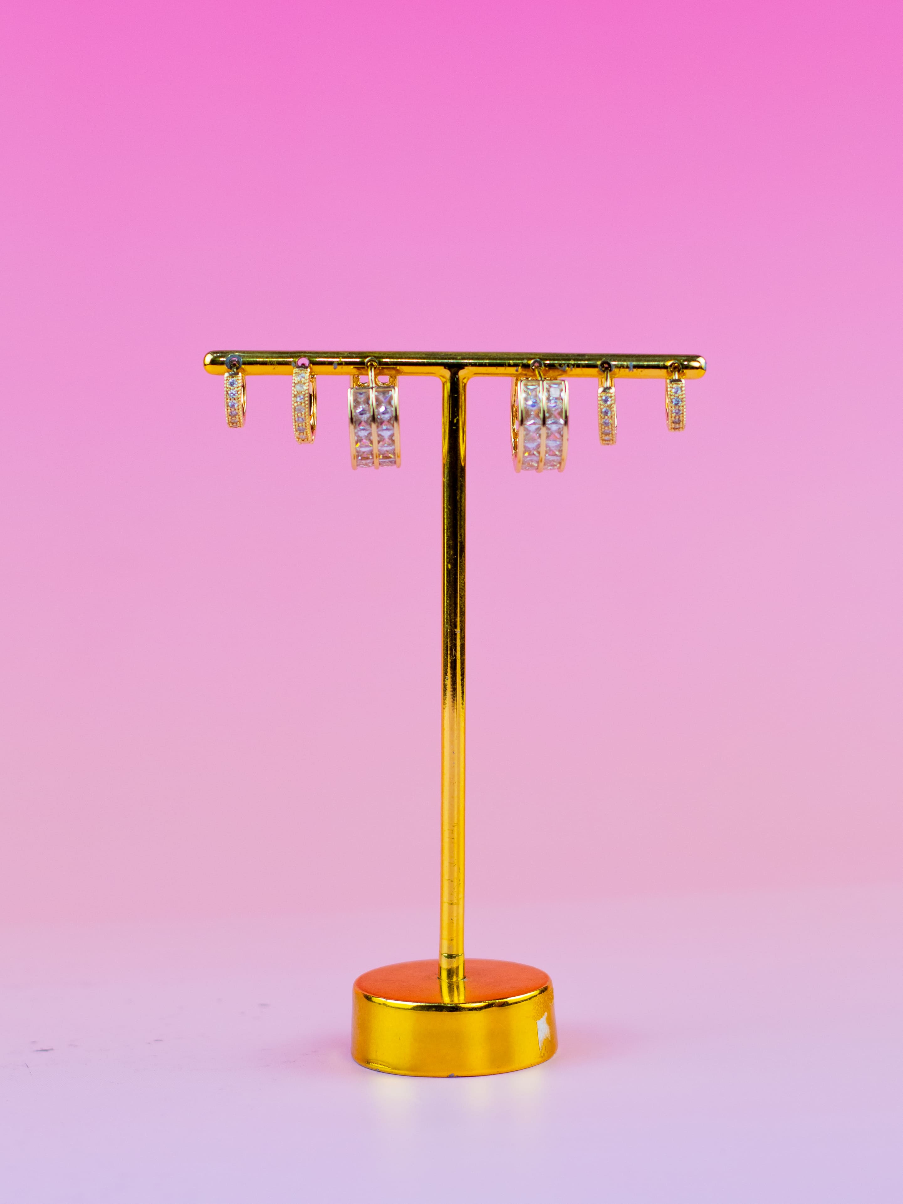 Brinco Trio de Argolinha Dourado com Zircônia Dupla