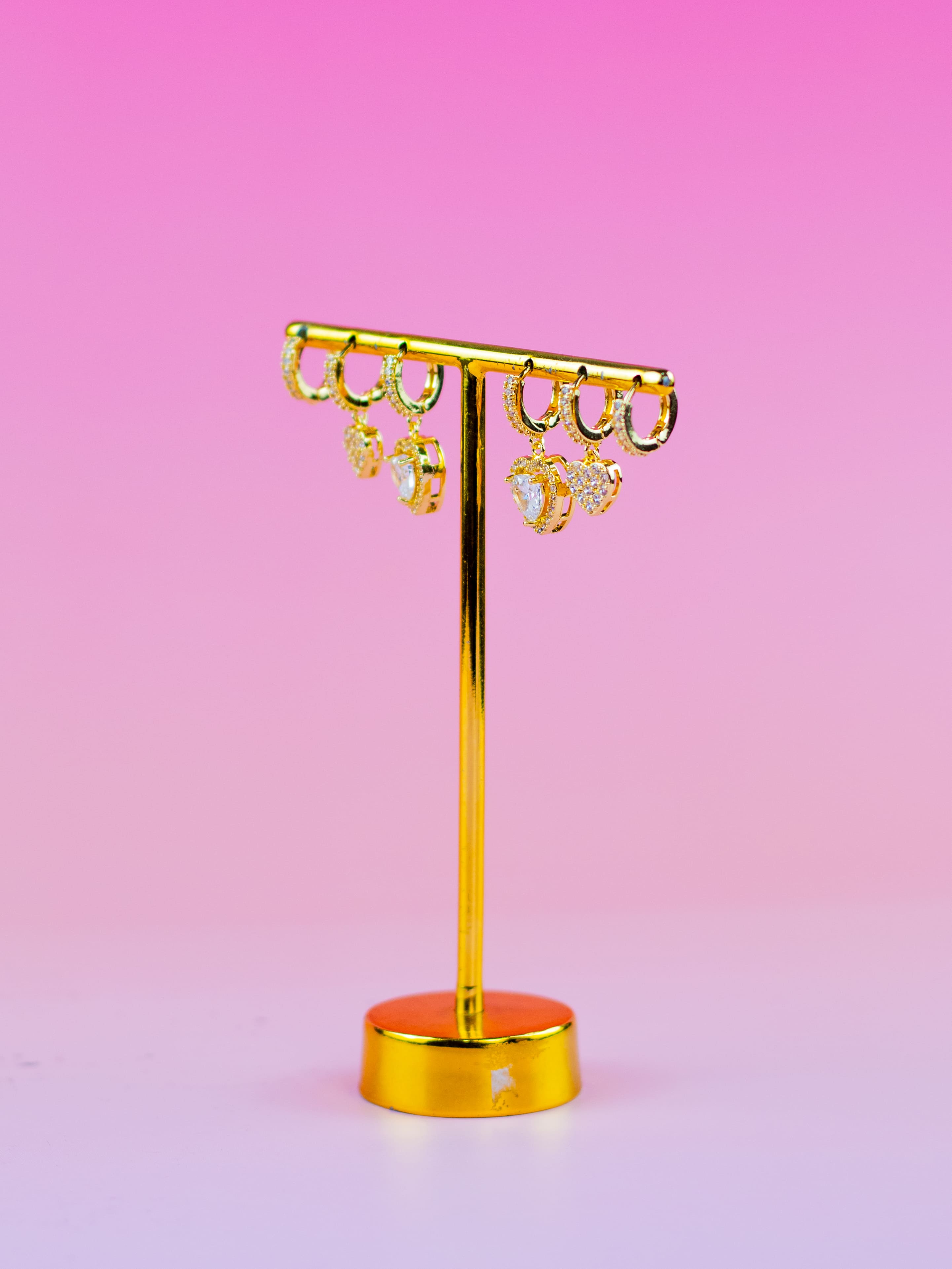 Brinco Trio De Argolinha Dourada Com Pingente de Coração com Zircônia