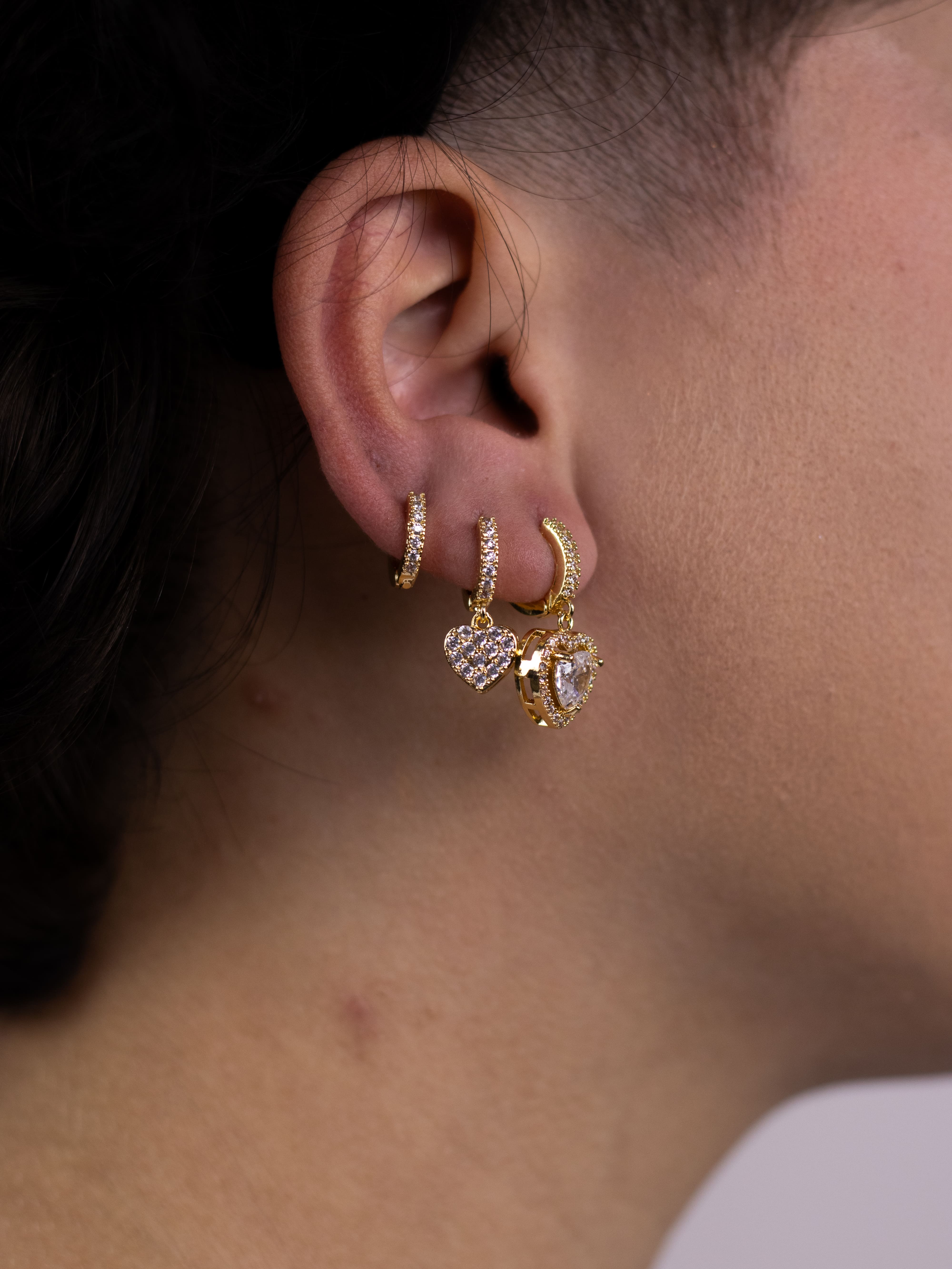 Brinco Trio De Argolinha Dourada Com Pingente de Coração com Zircônia