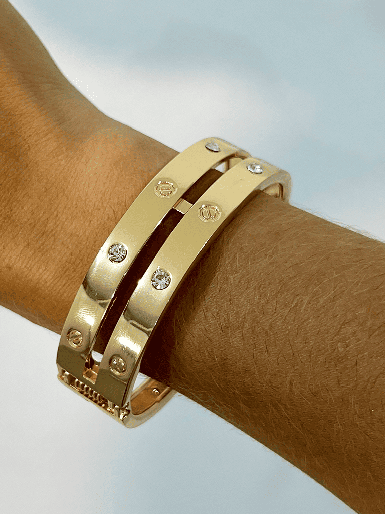 Bracelete Dourado com Pedrinhas de Cristal