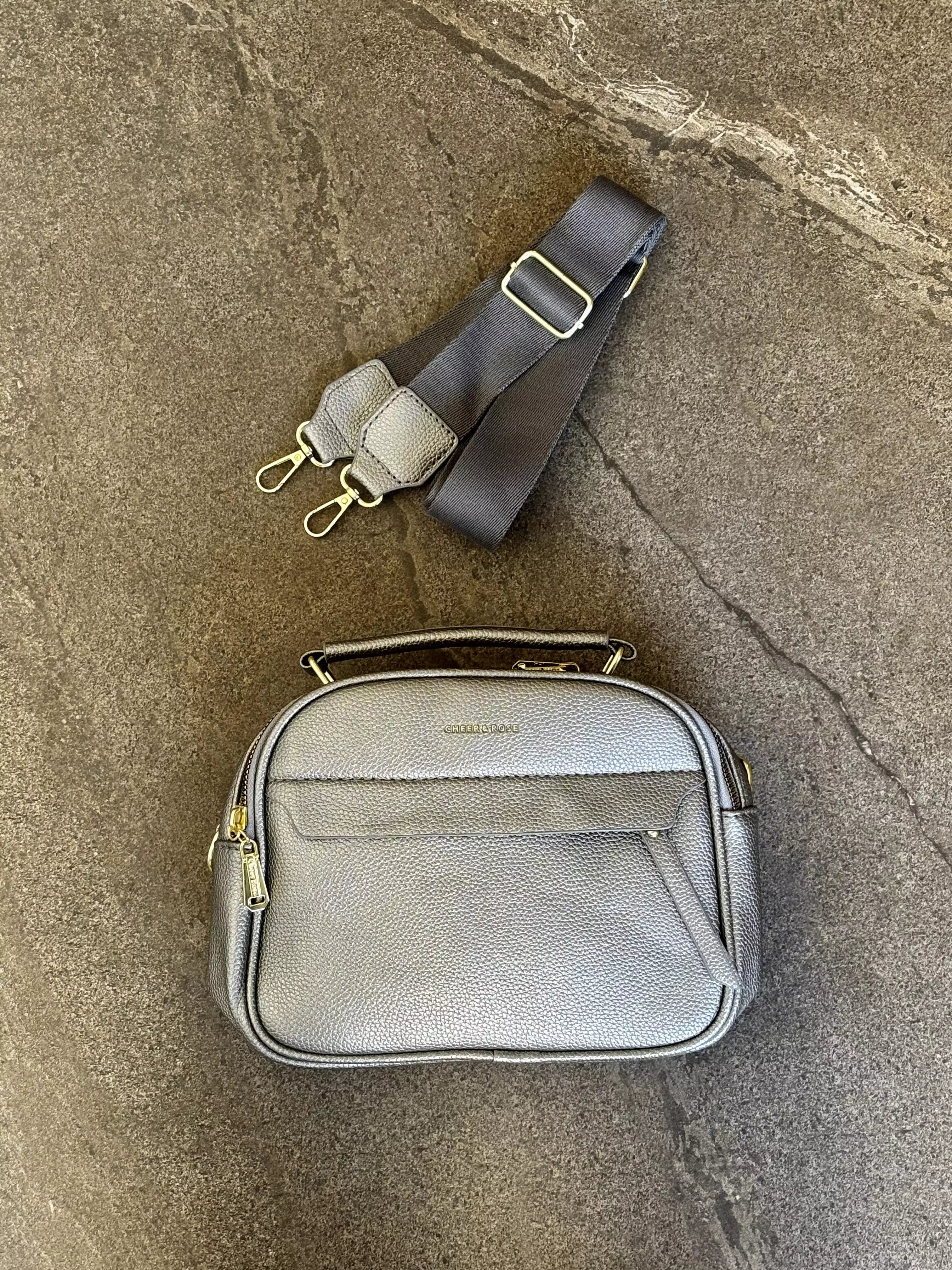 Bolsa Tiracolo Texturizada com Alça Larga