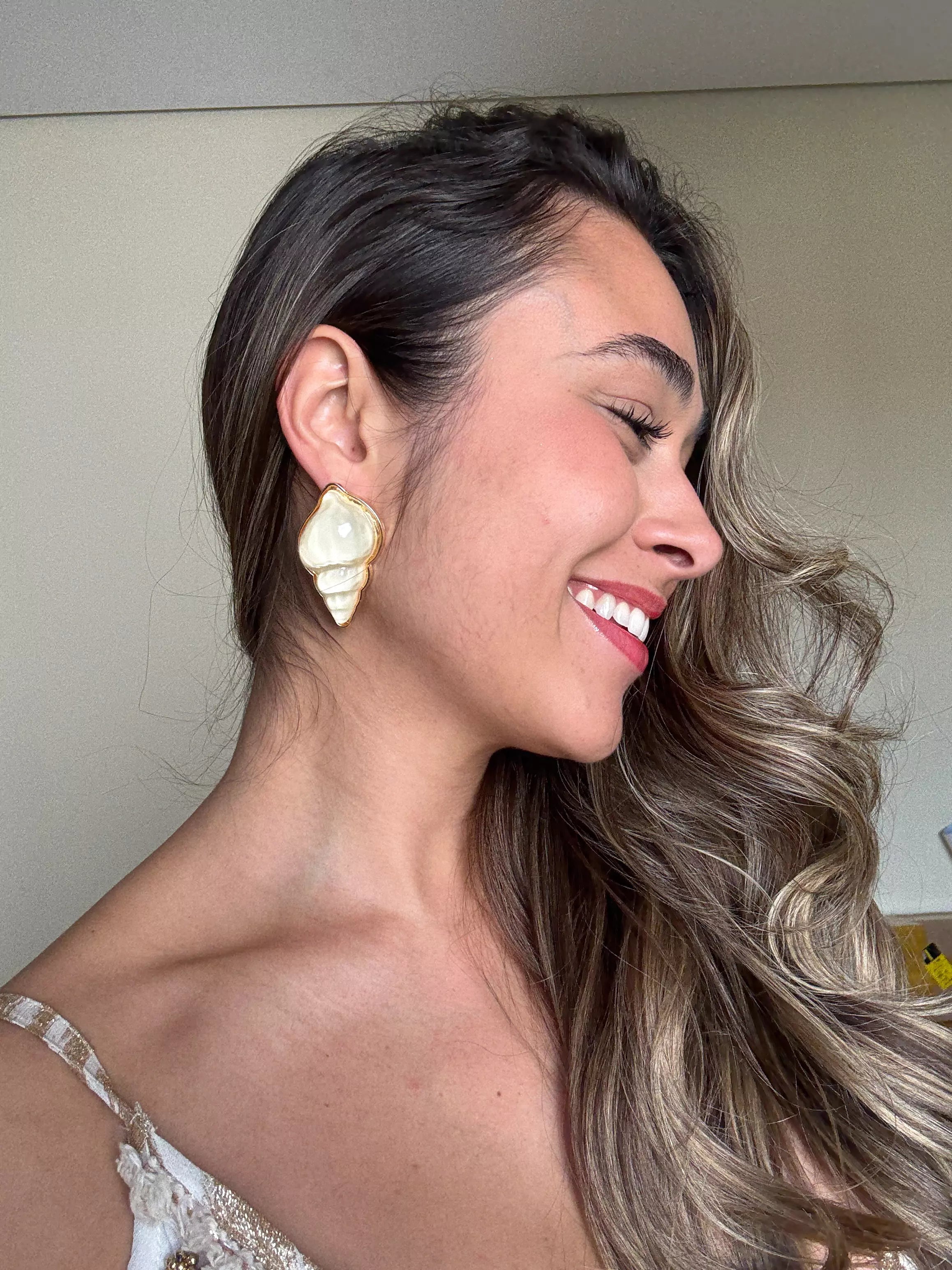 Brinco Concha Colorido