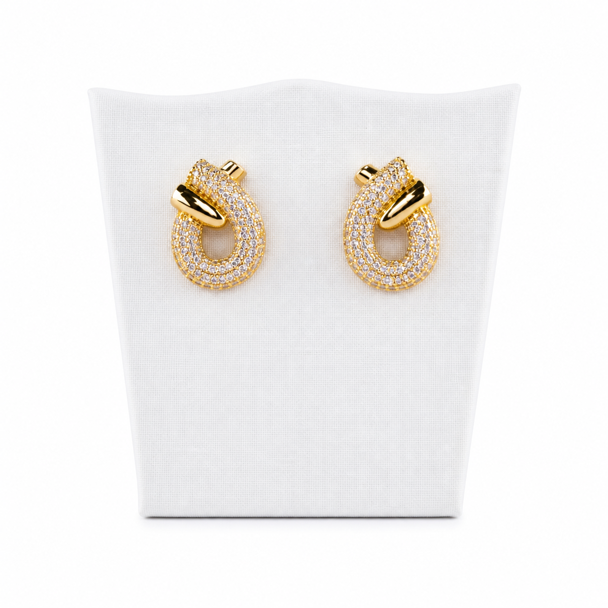 Brinco Base de Metal Dourado com Zircônia