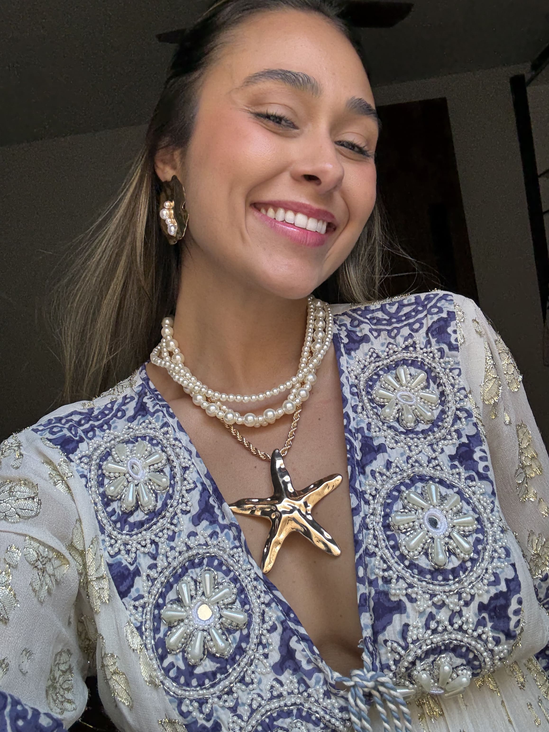 Colar Duplo de Pérolas Brancas