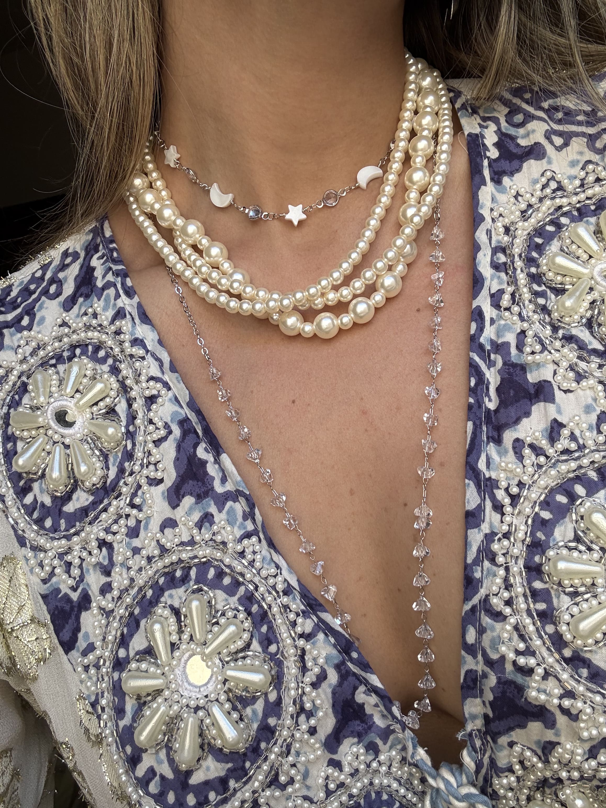 Choker de Metal com Pingente de Madrepérola com Cristal